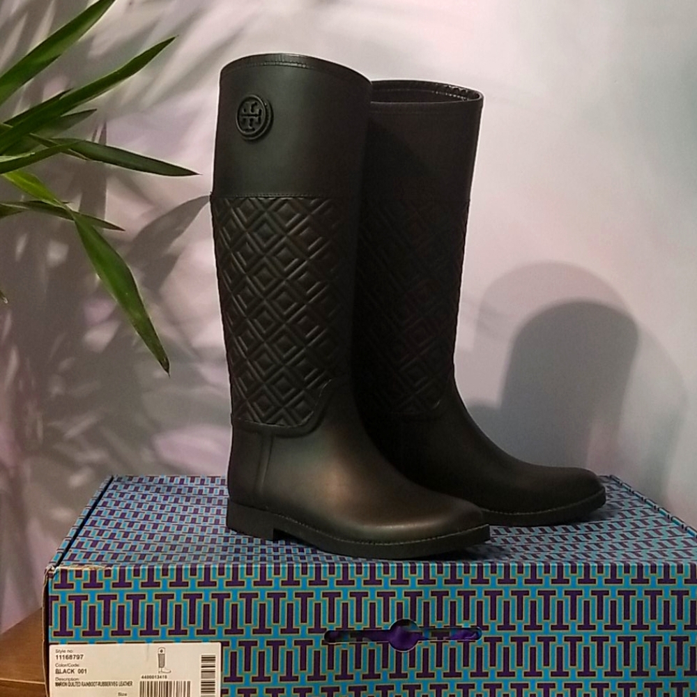 Tory Burch marion quilted rainboots rubber, size 8